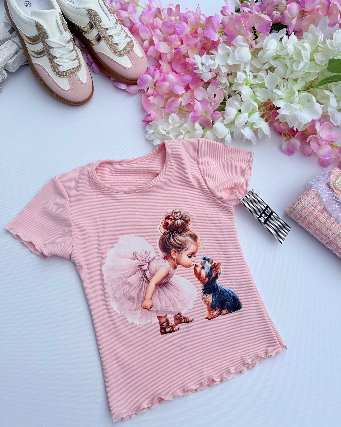 Pink t shirt