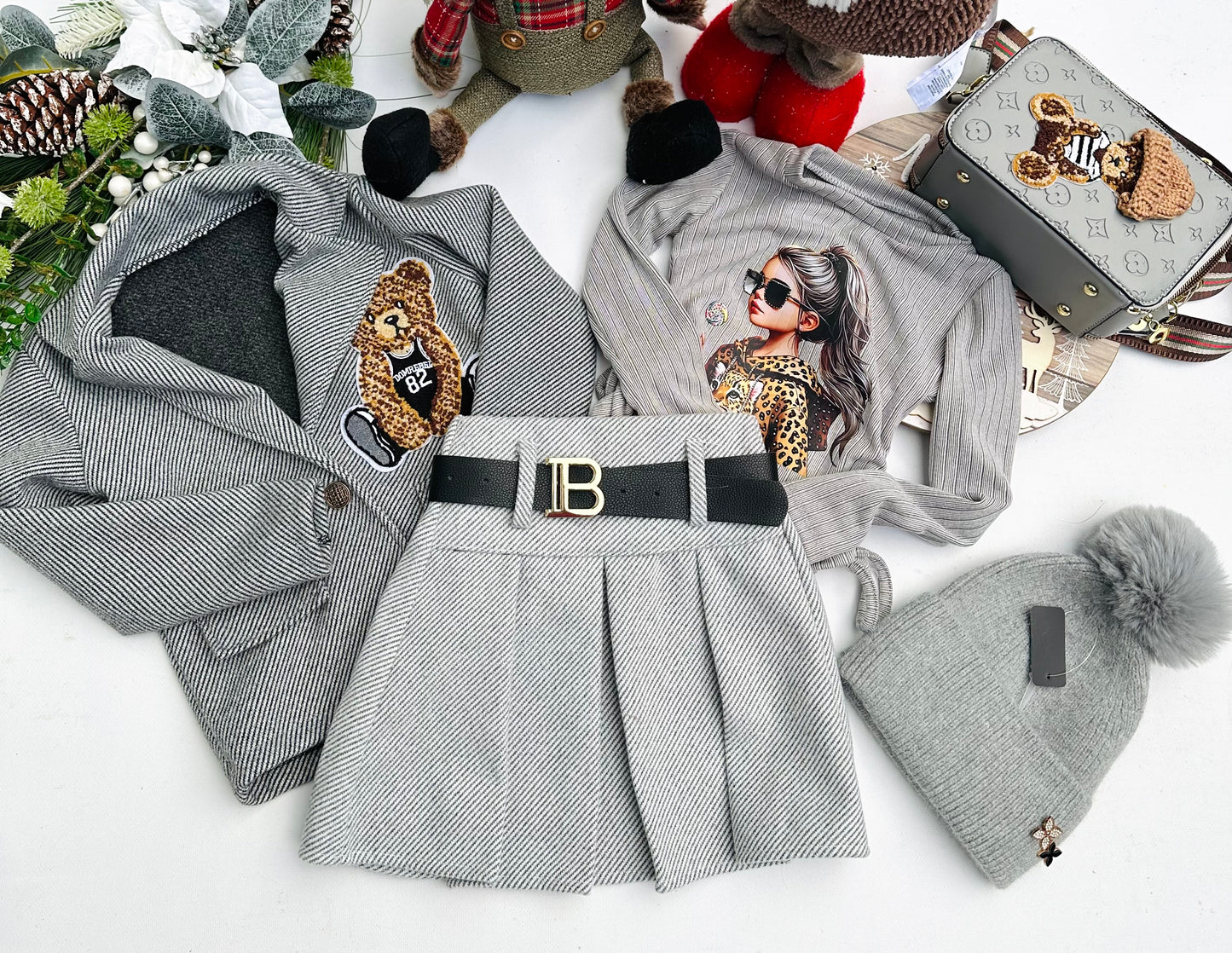 Grey skirt