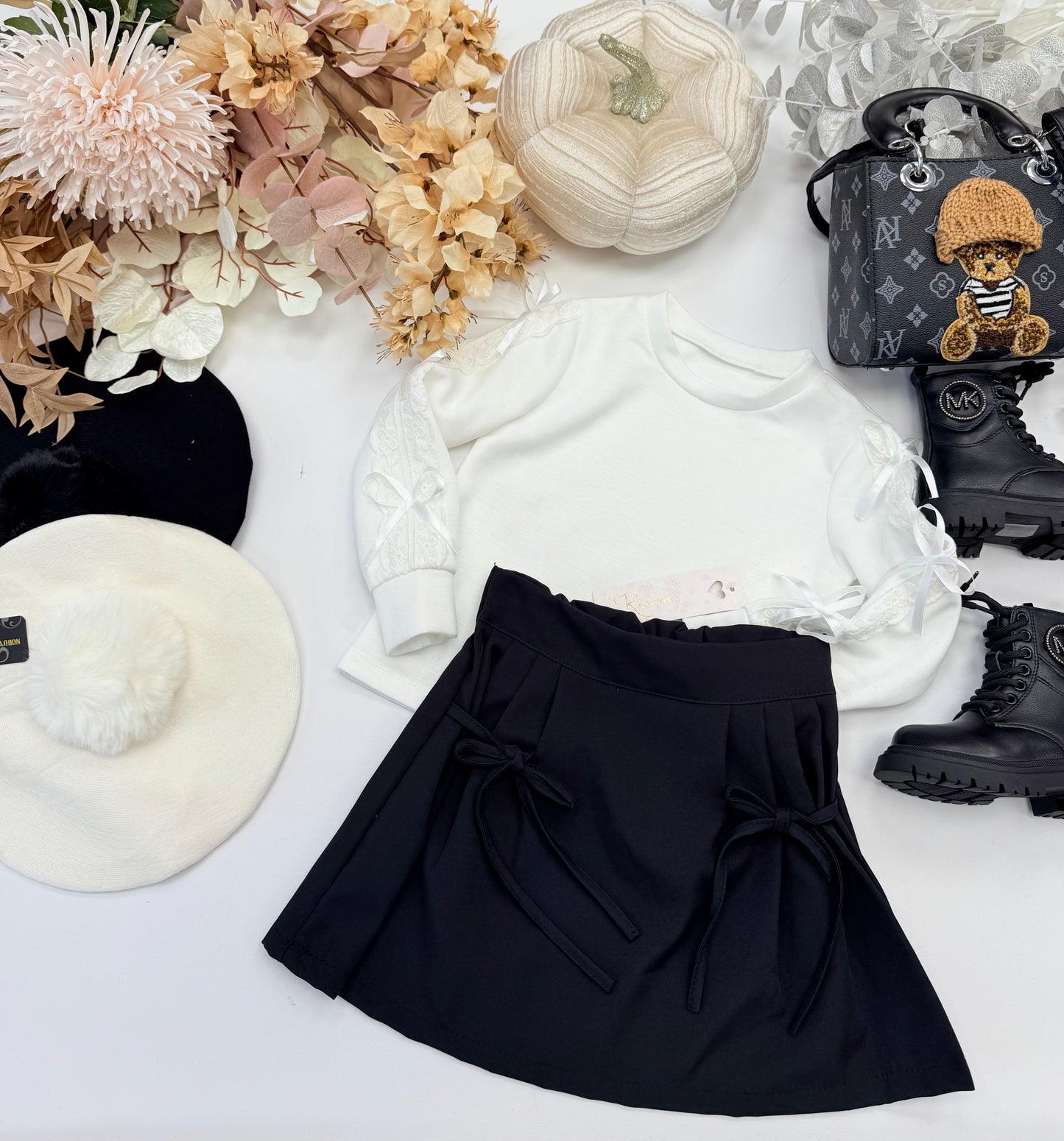 Bow sweatshirt