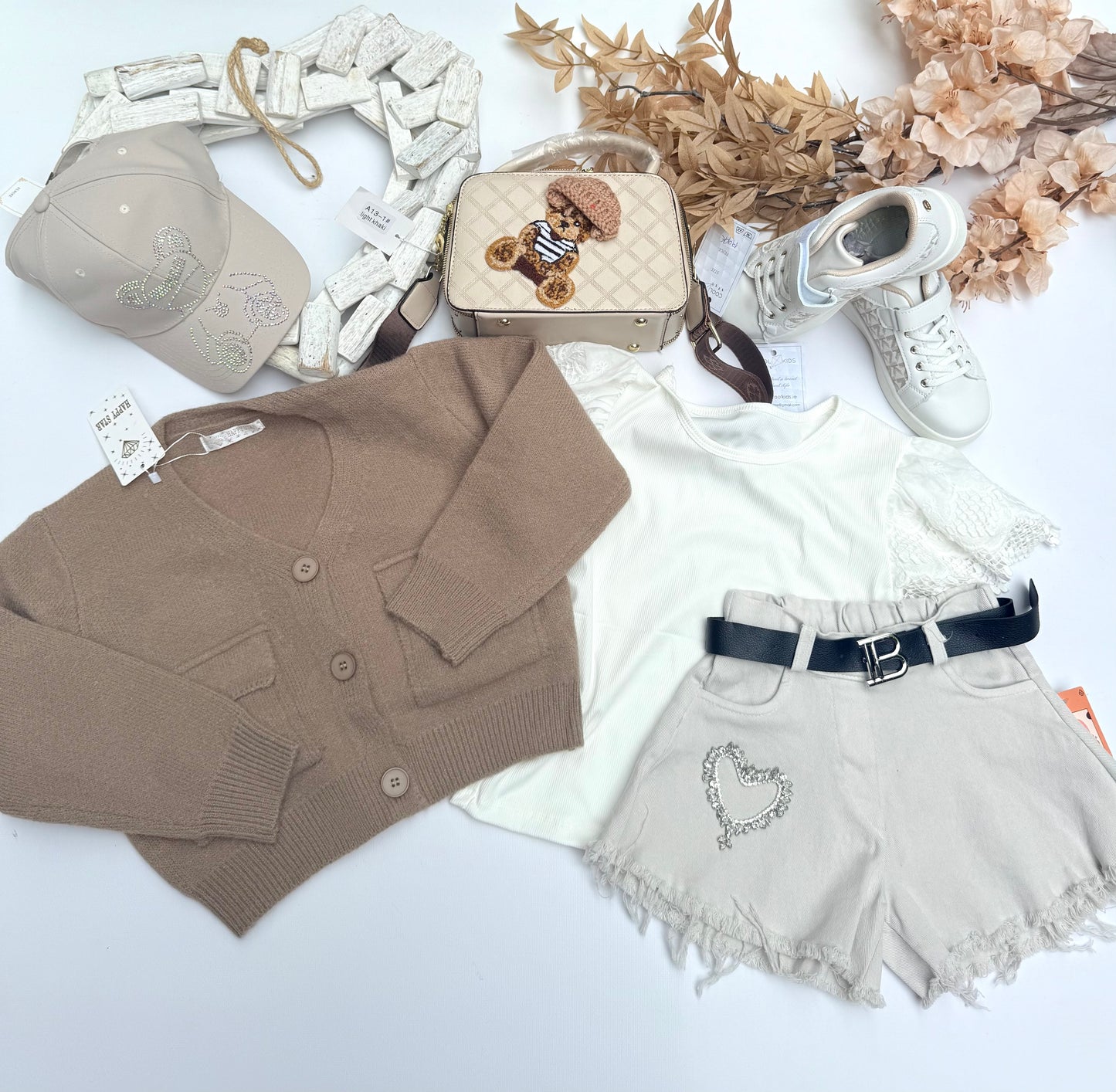 Beige heart shorts