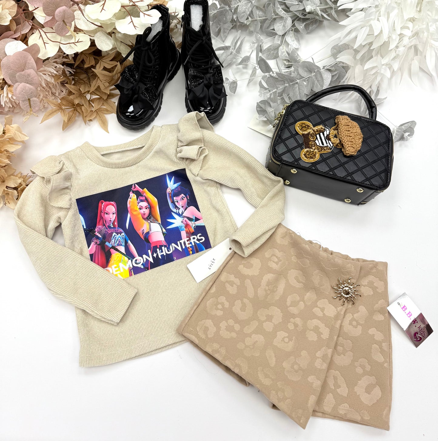 Beige Kpop sweatshirt