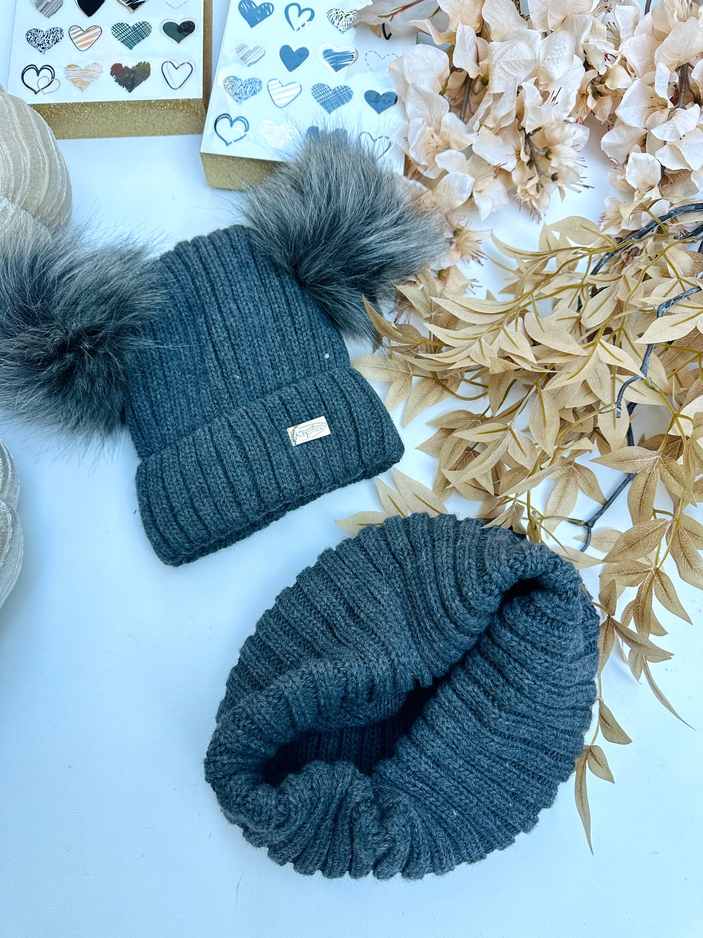 Winter sets ( hat and snood )