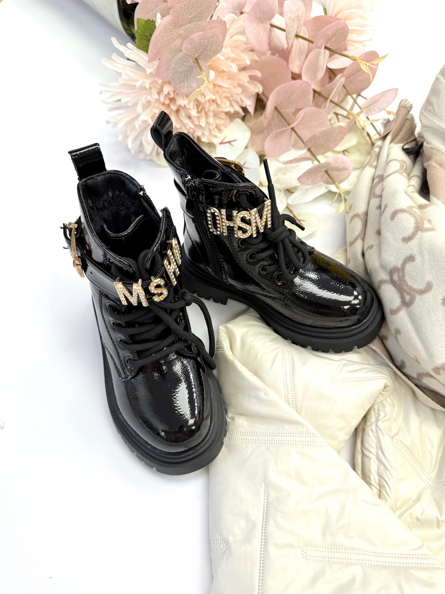Black winter boots
