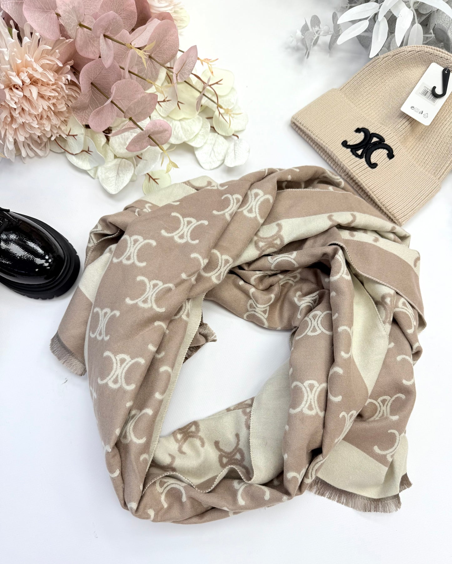 Winter shawl