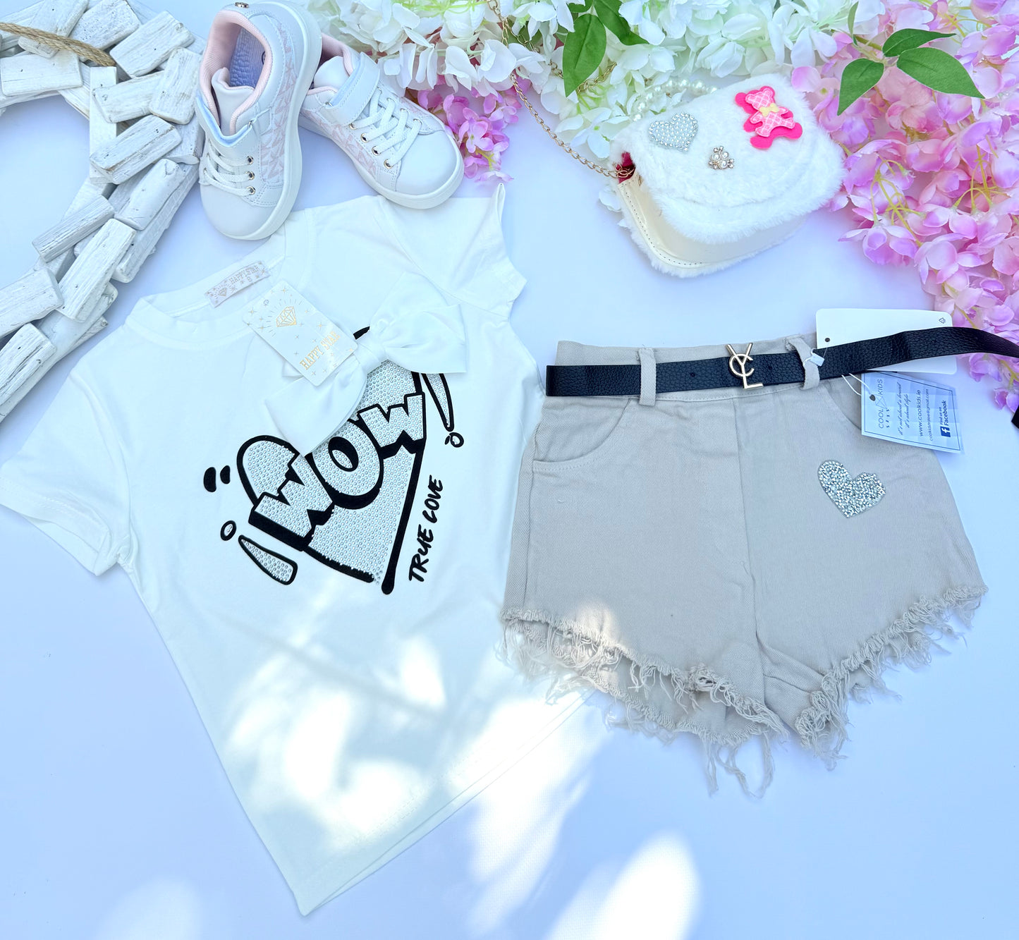 White bow t shirt