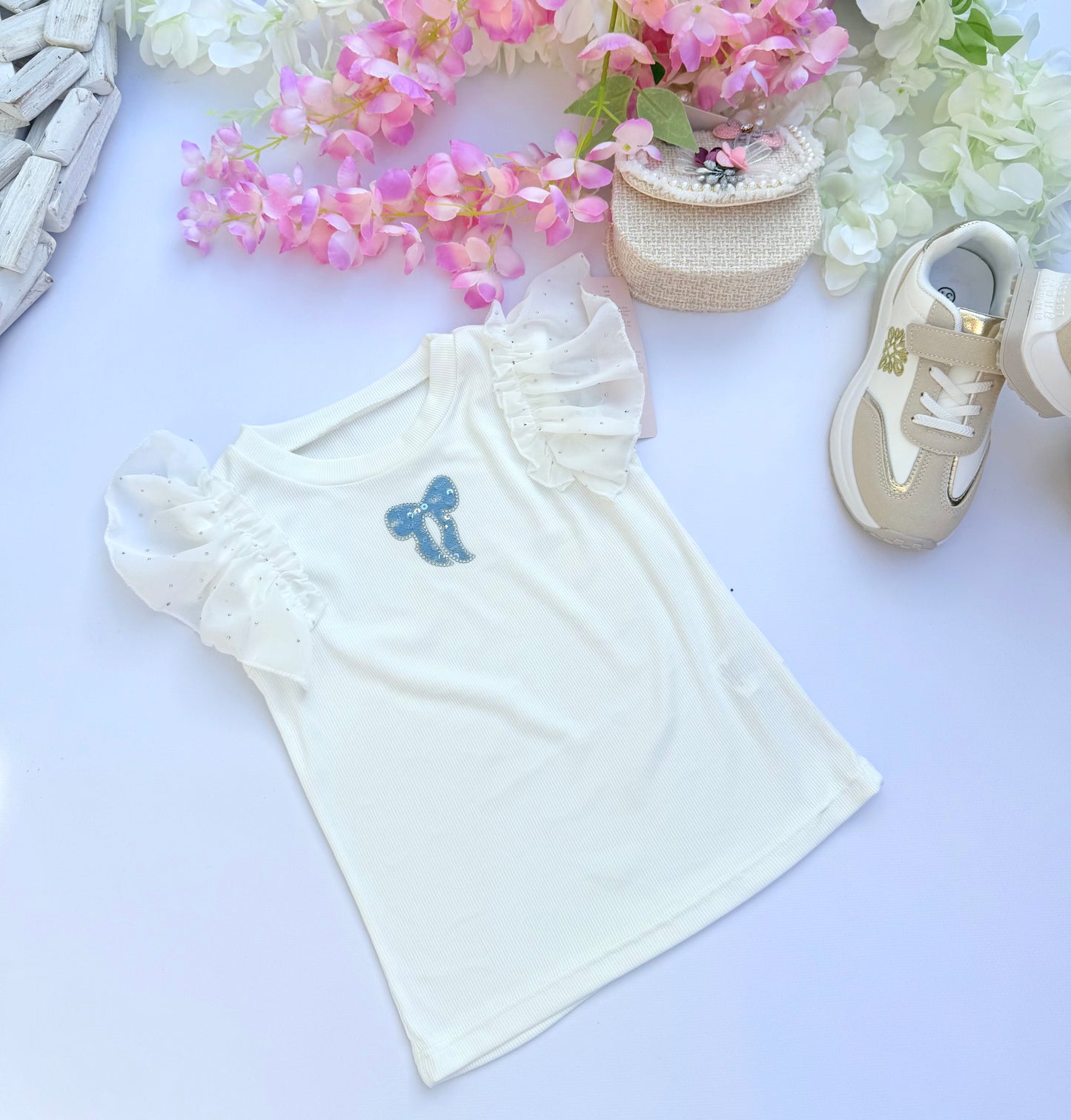 White t shirt