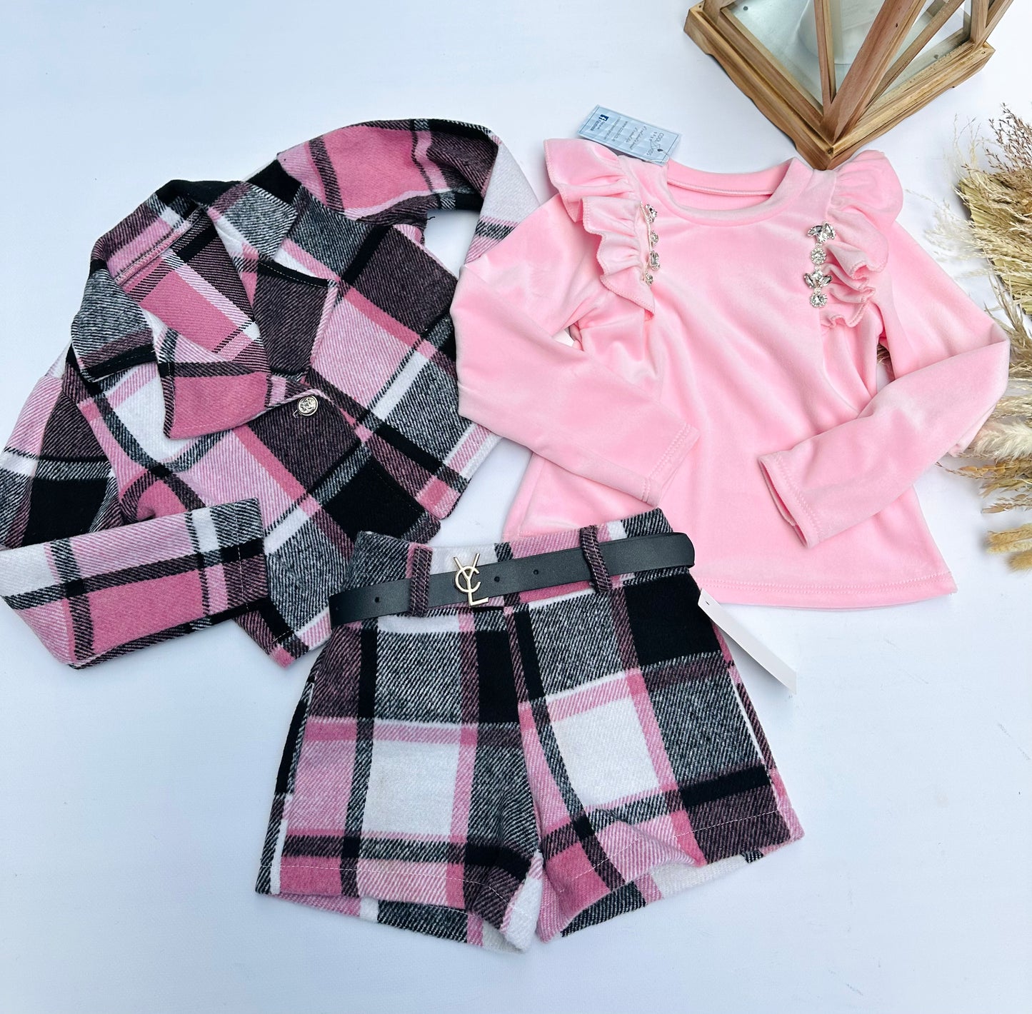 Light pink checked set