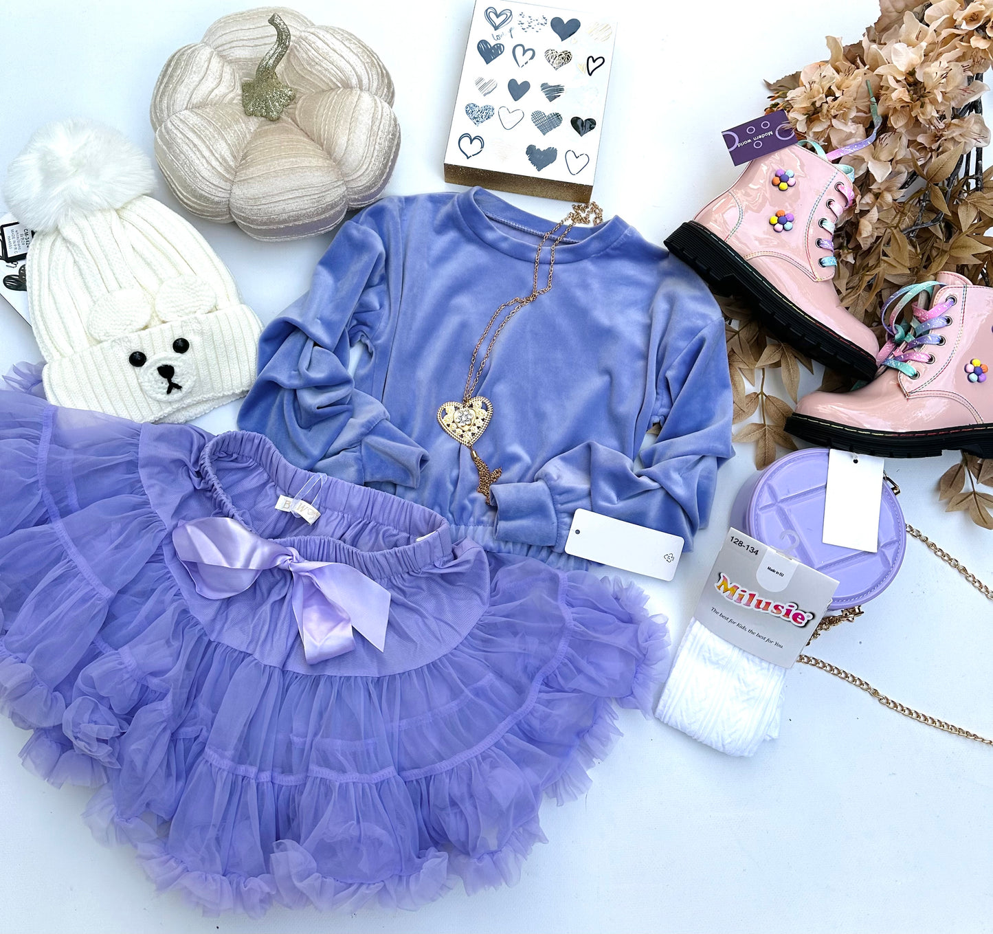 Lilac velvet top with necklace