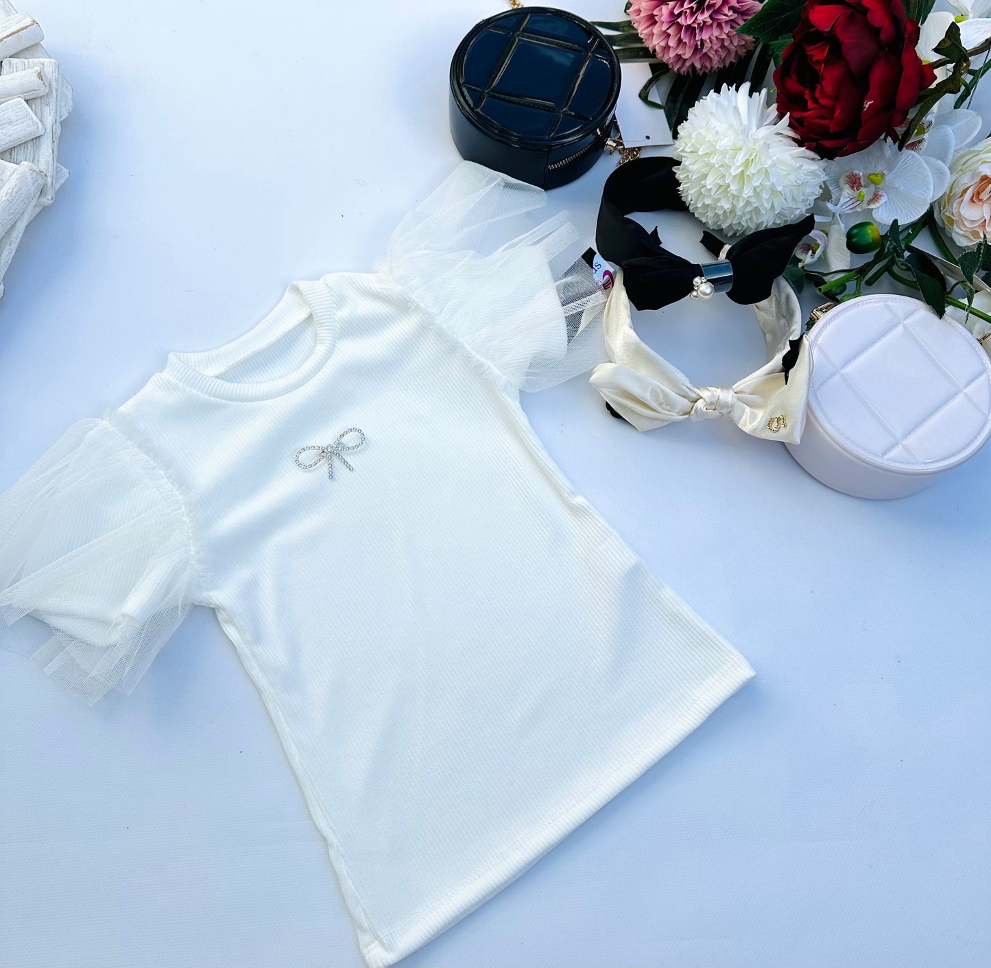 White bow t shirt