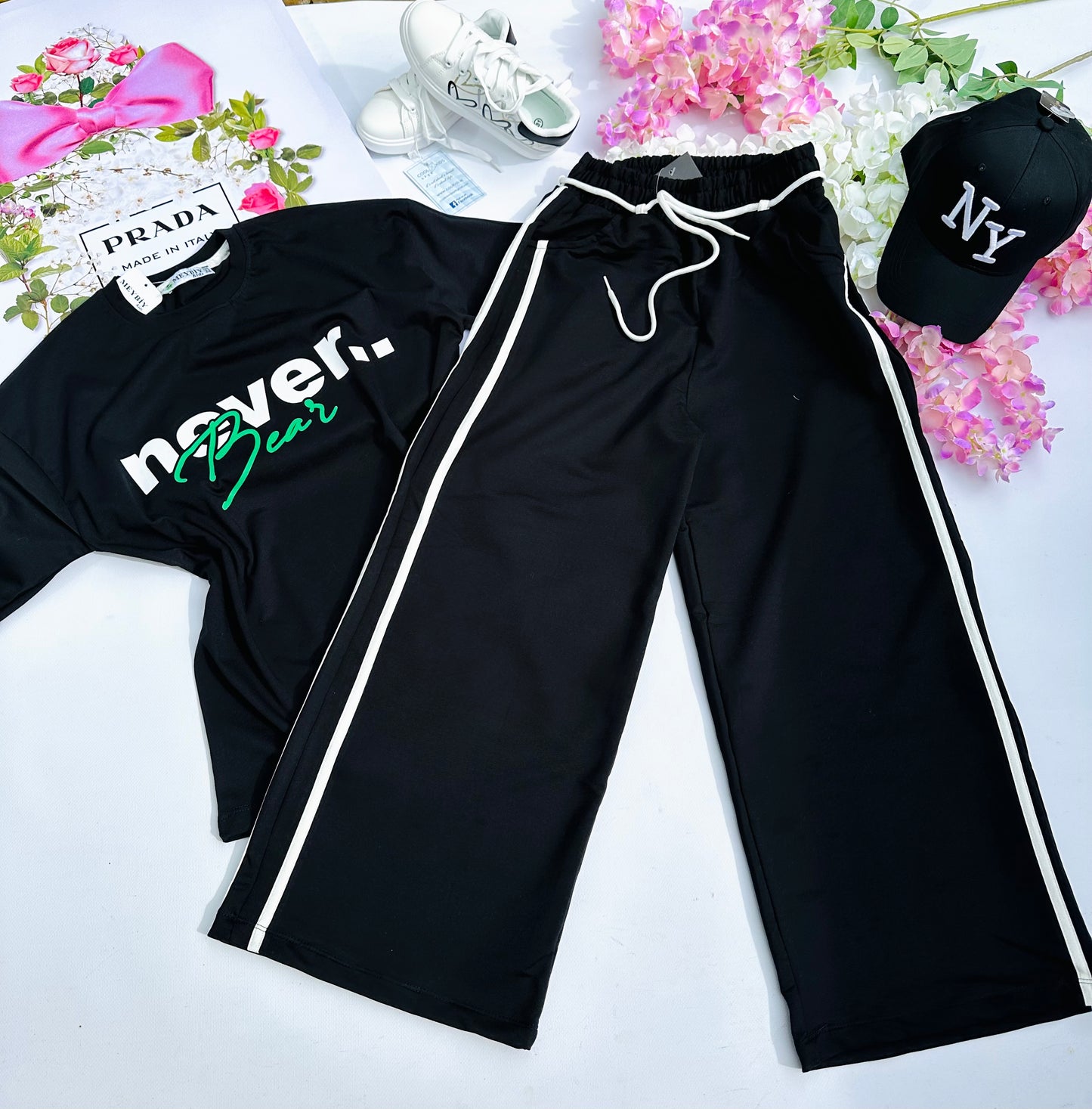 Black oversize t shirt