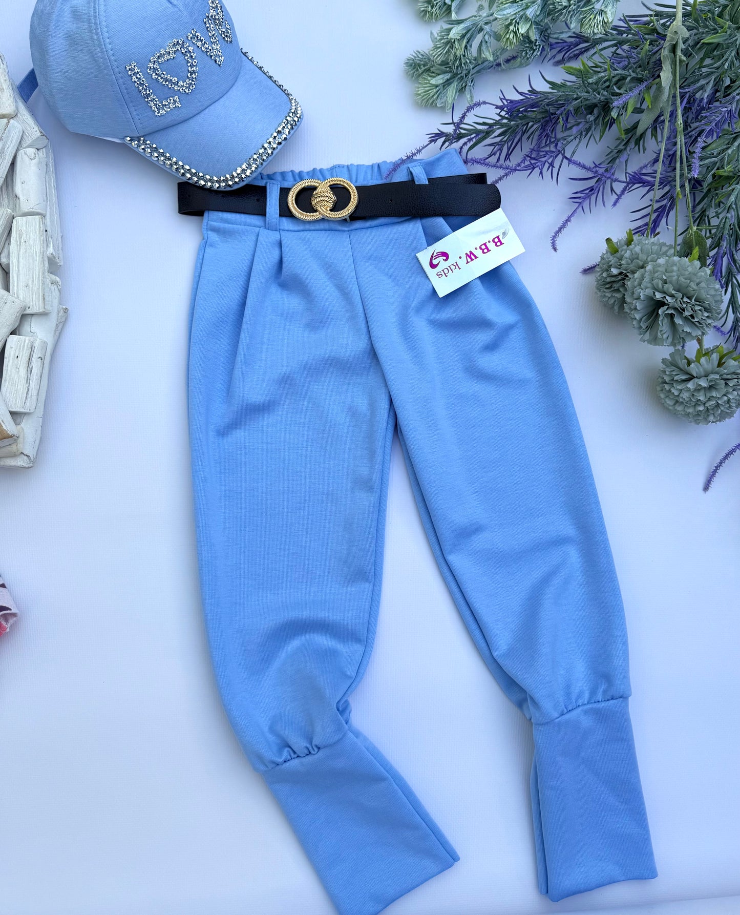 Blue pants with belt