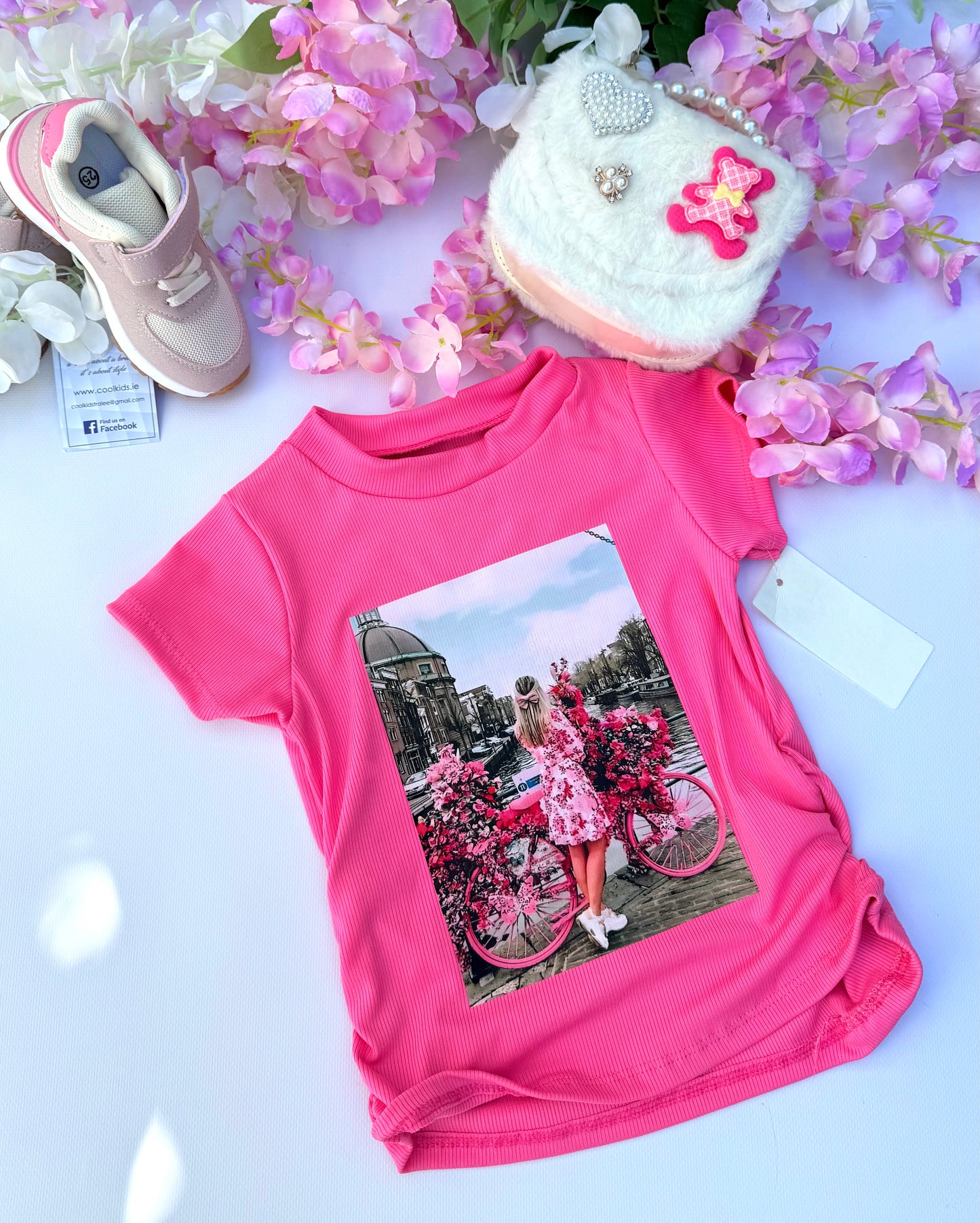 Pink t shirt