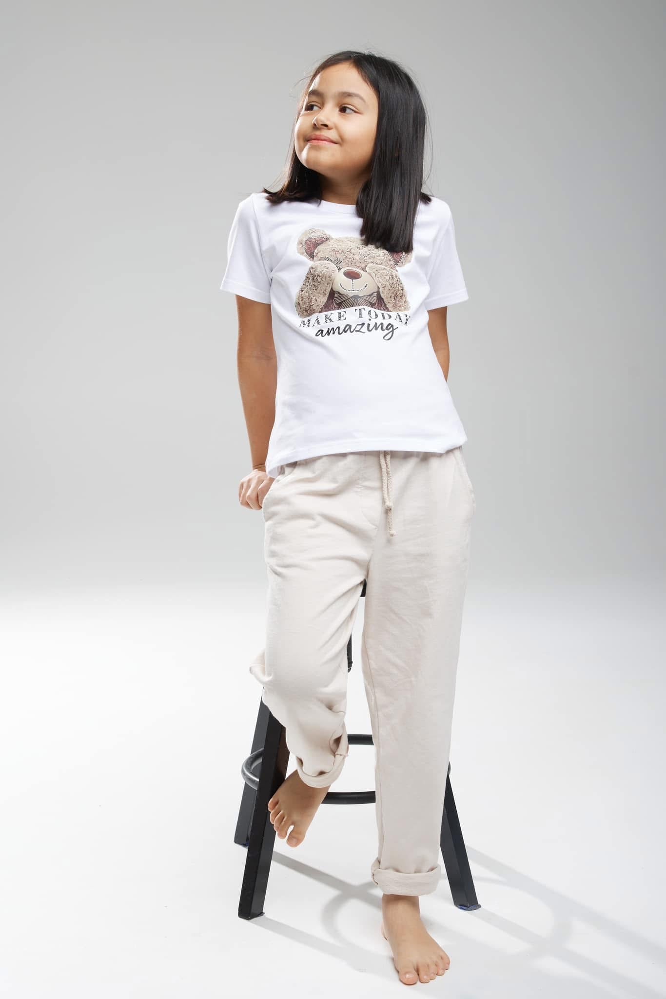 White t shirt