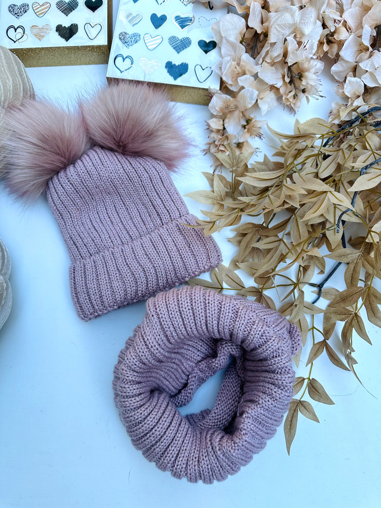 Winter sets ( hat and snood )
