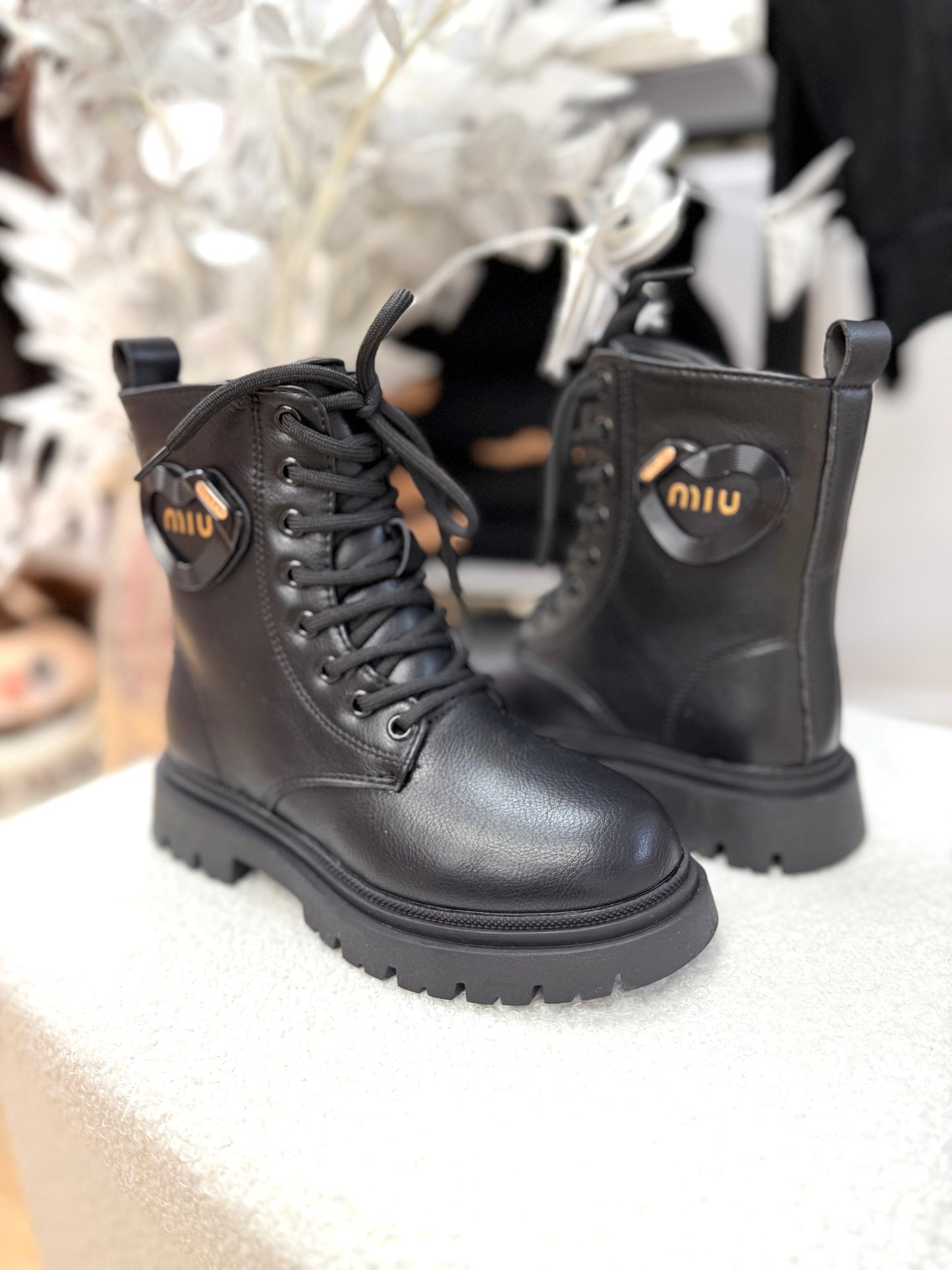 Black winter boots
