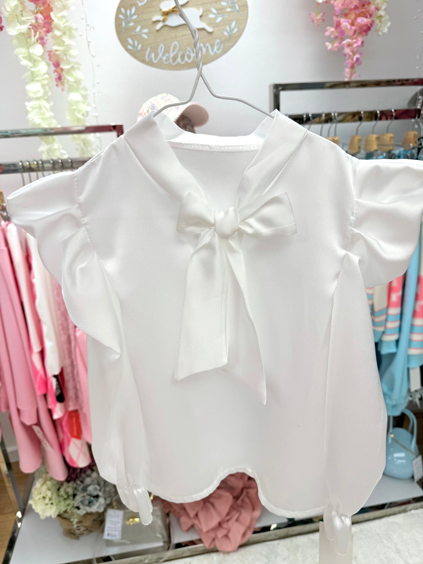 White bow top