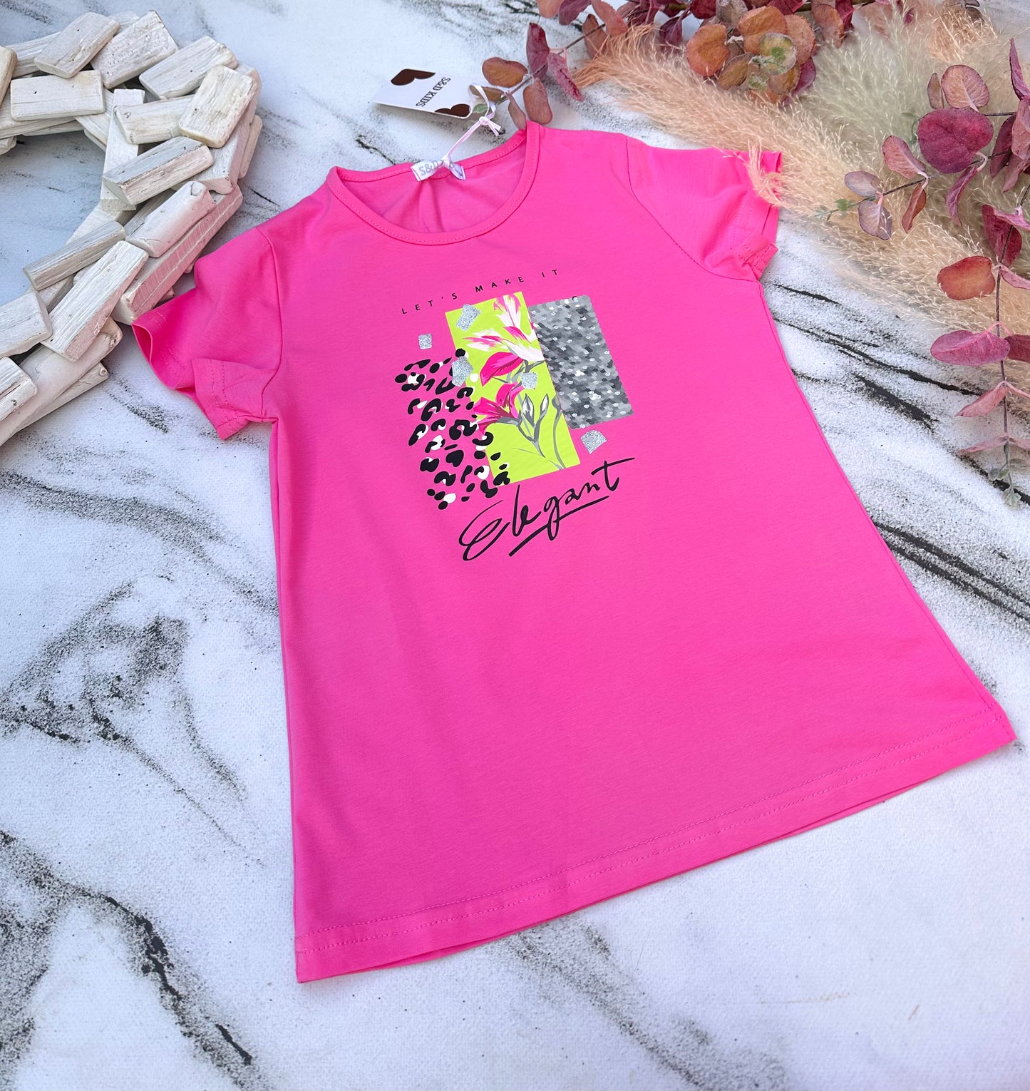 Pink t shirt