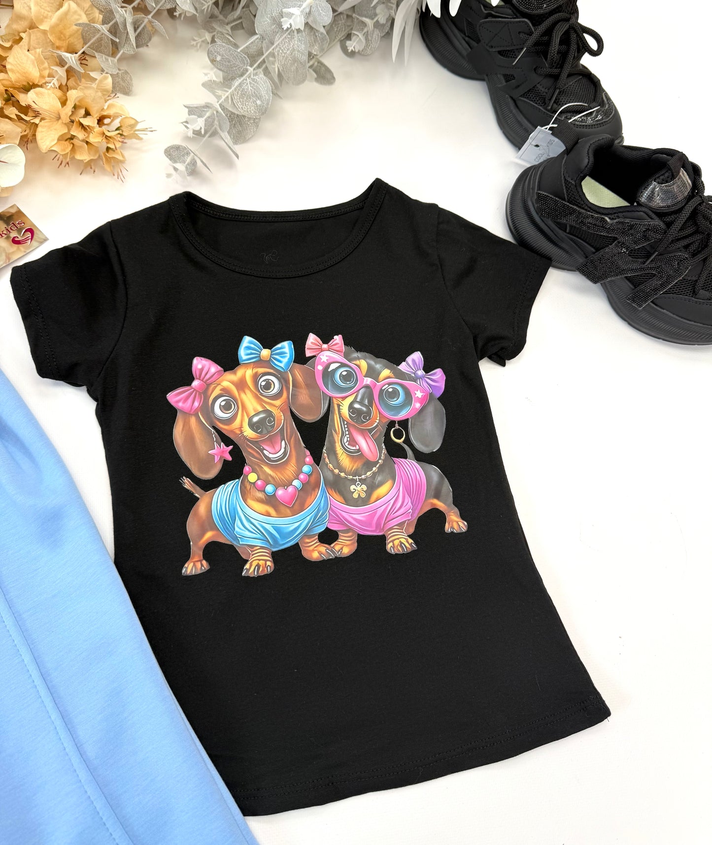 Black t shirt