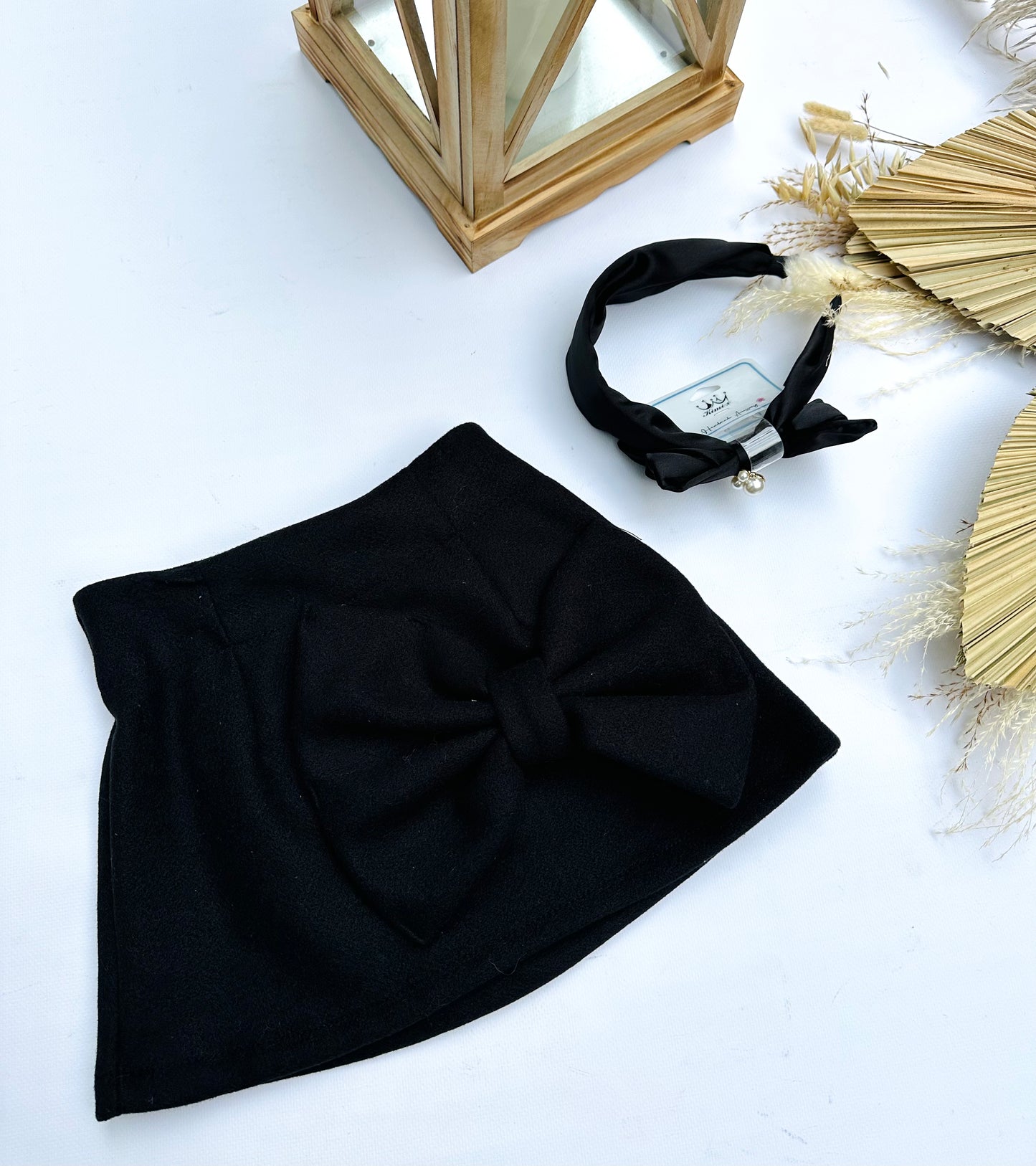 Black bow skirt