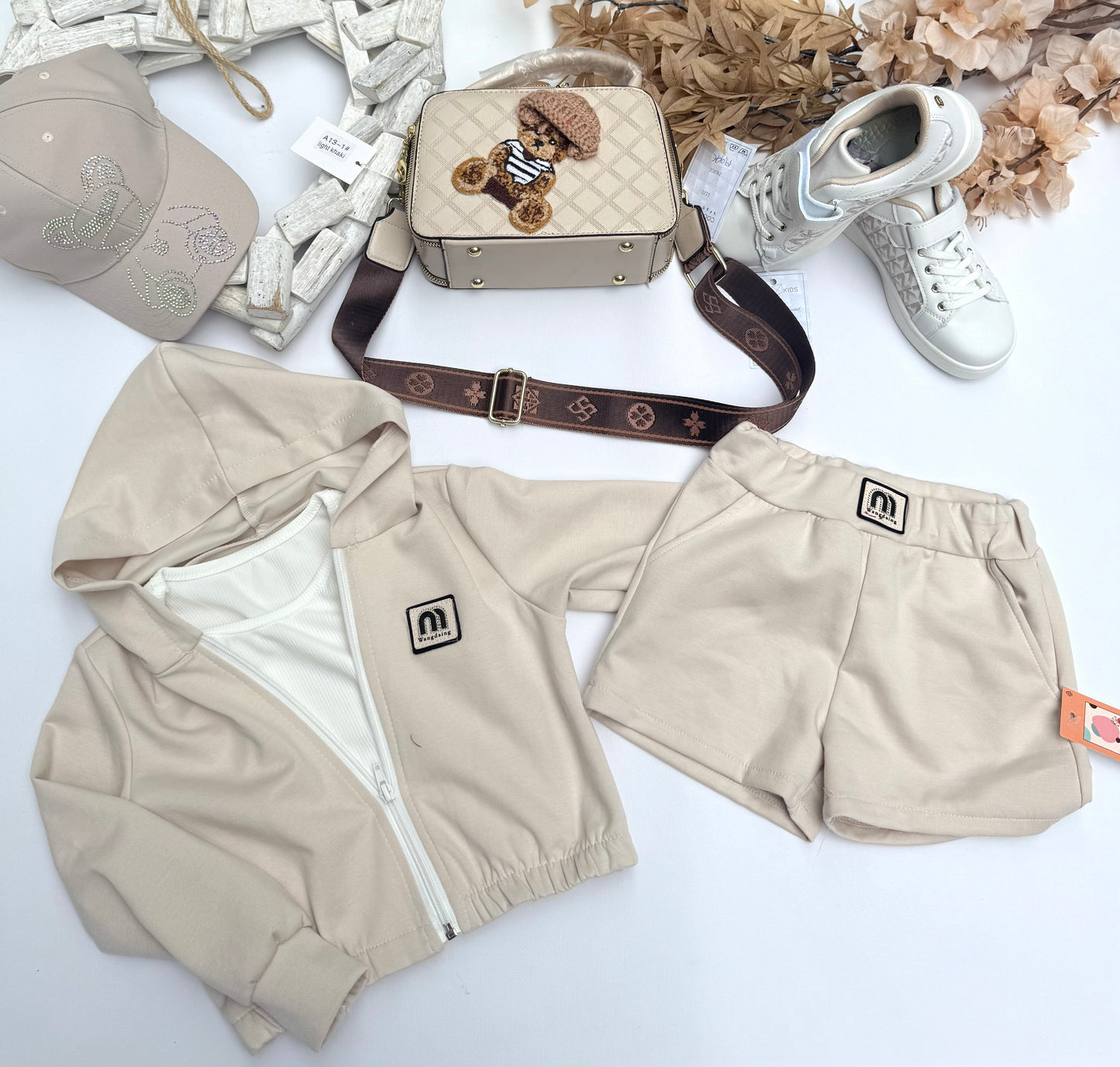 Beige summer set