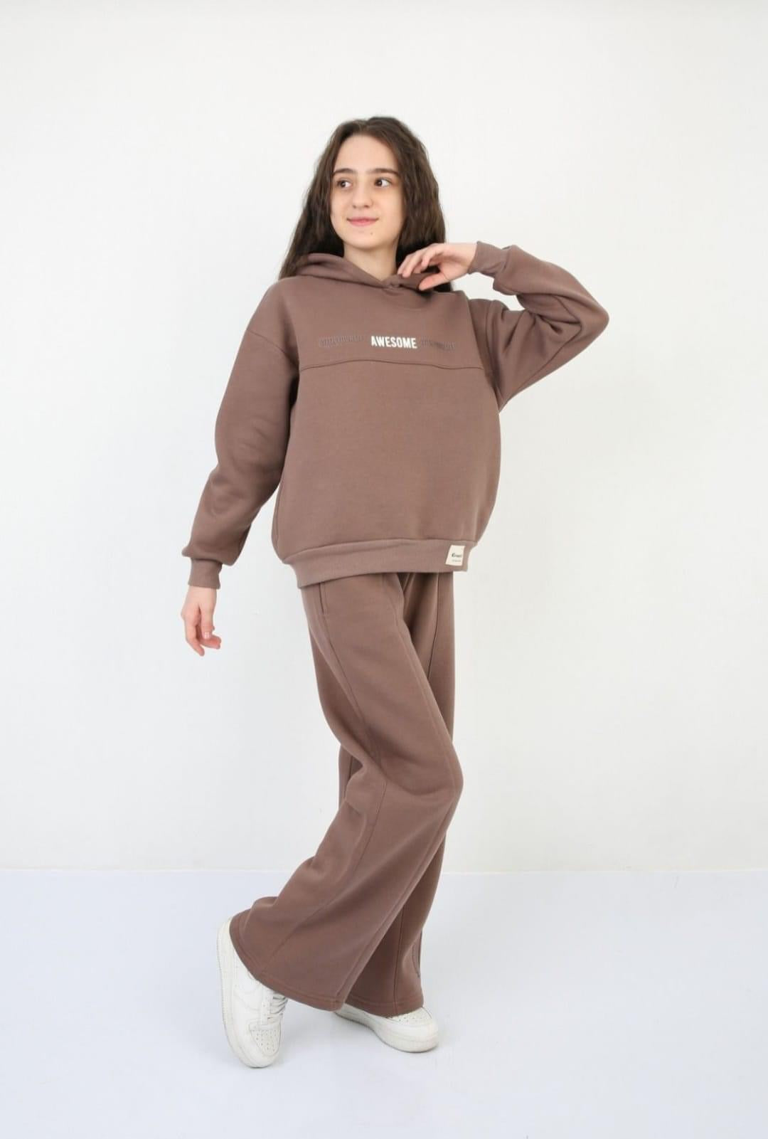 Winter brown tracksuit