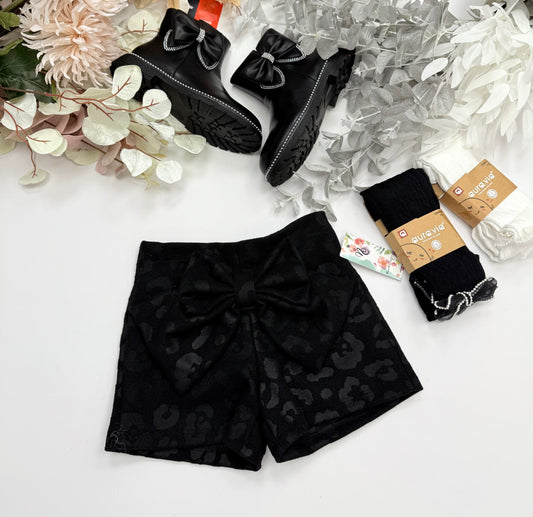 Black bow shorts