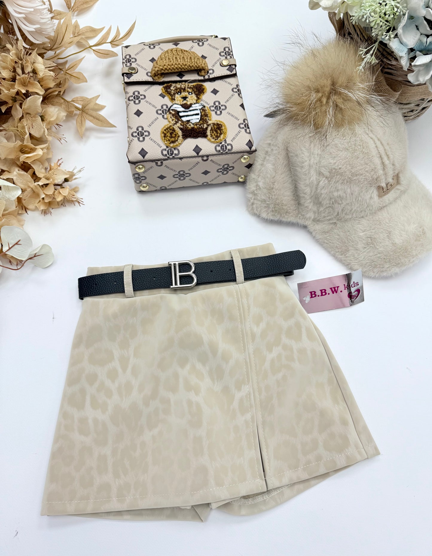 Beige eco leather skorts