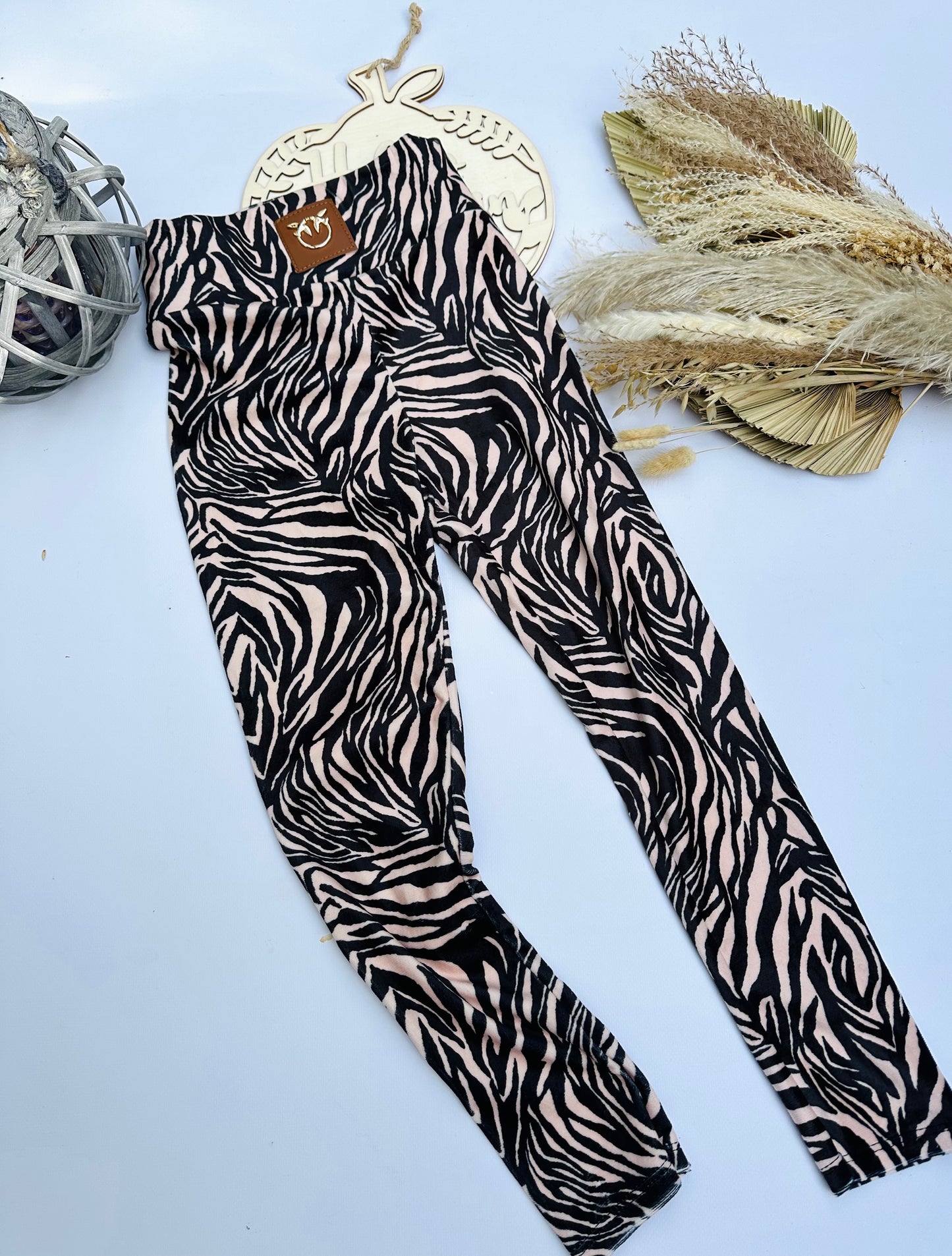 Beige zebra velvet leggings