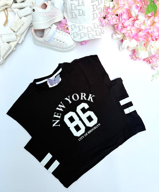 Black t shirt