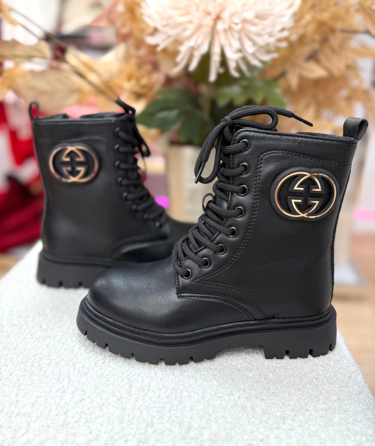 Black winter boots