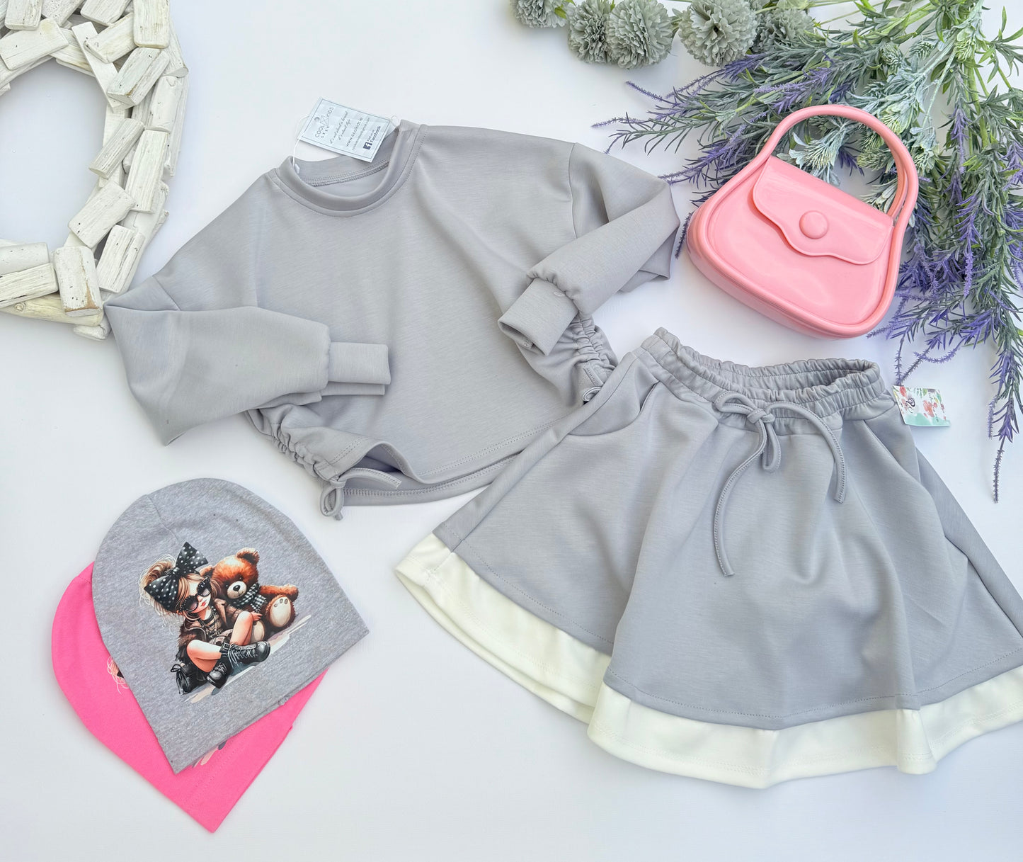 Grey set