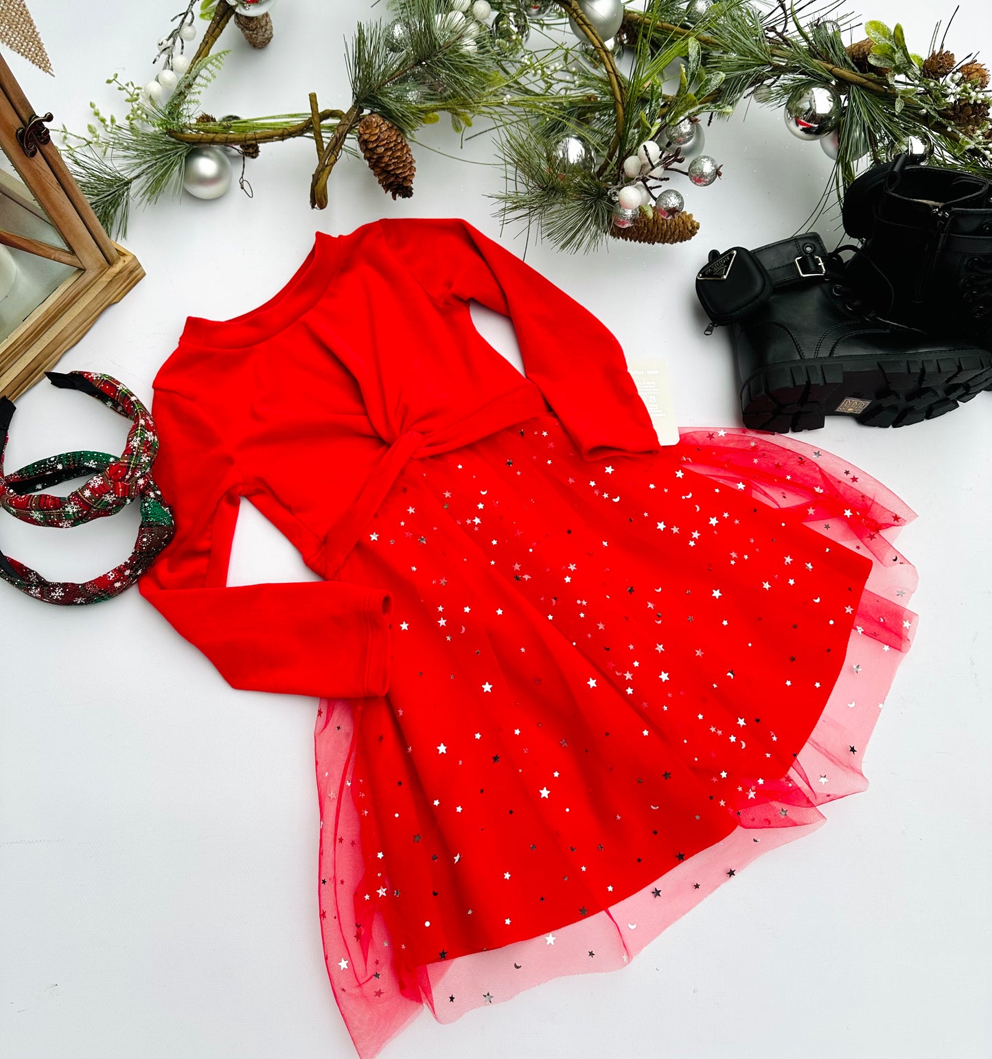 Red velvet dress ( star )