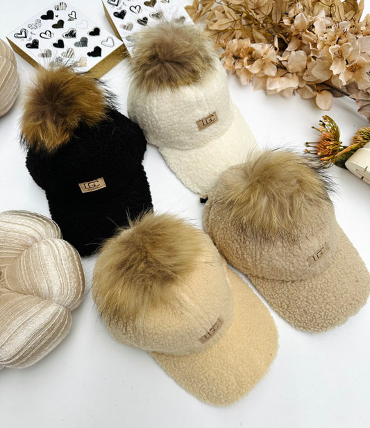 Pom pom cap