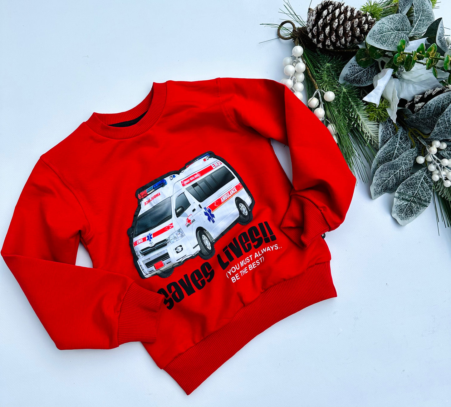 Red ambulance sweatshirt ( flashing light)