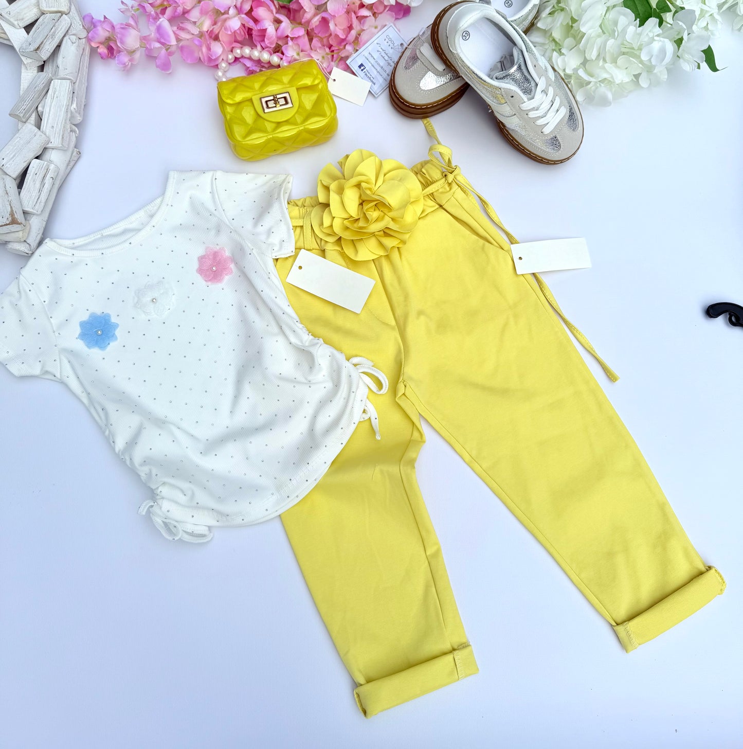 Yellow pants