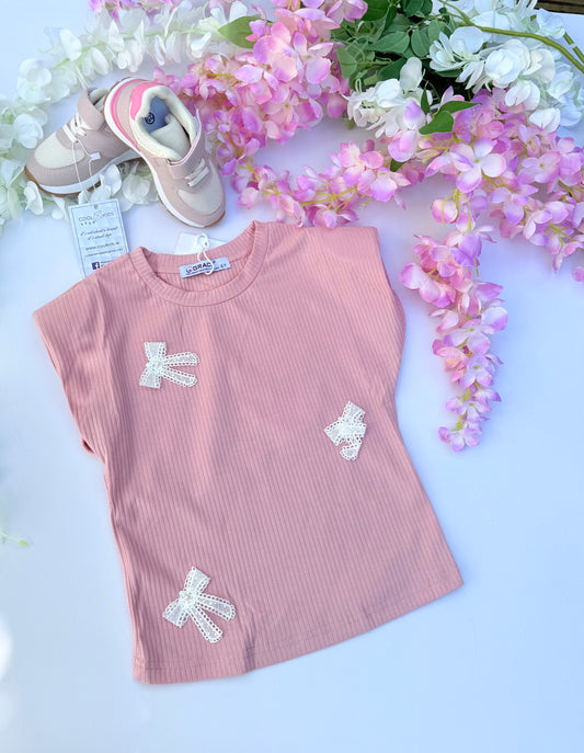 Pink bow t shirt