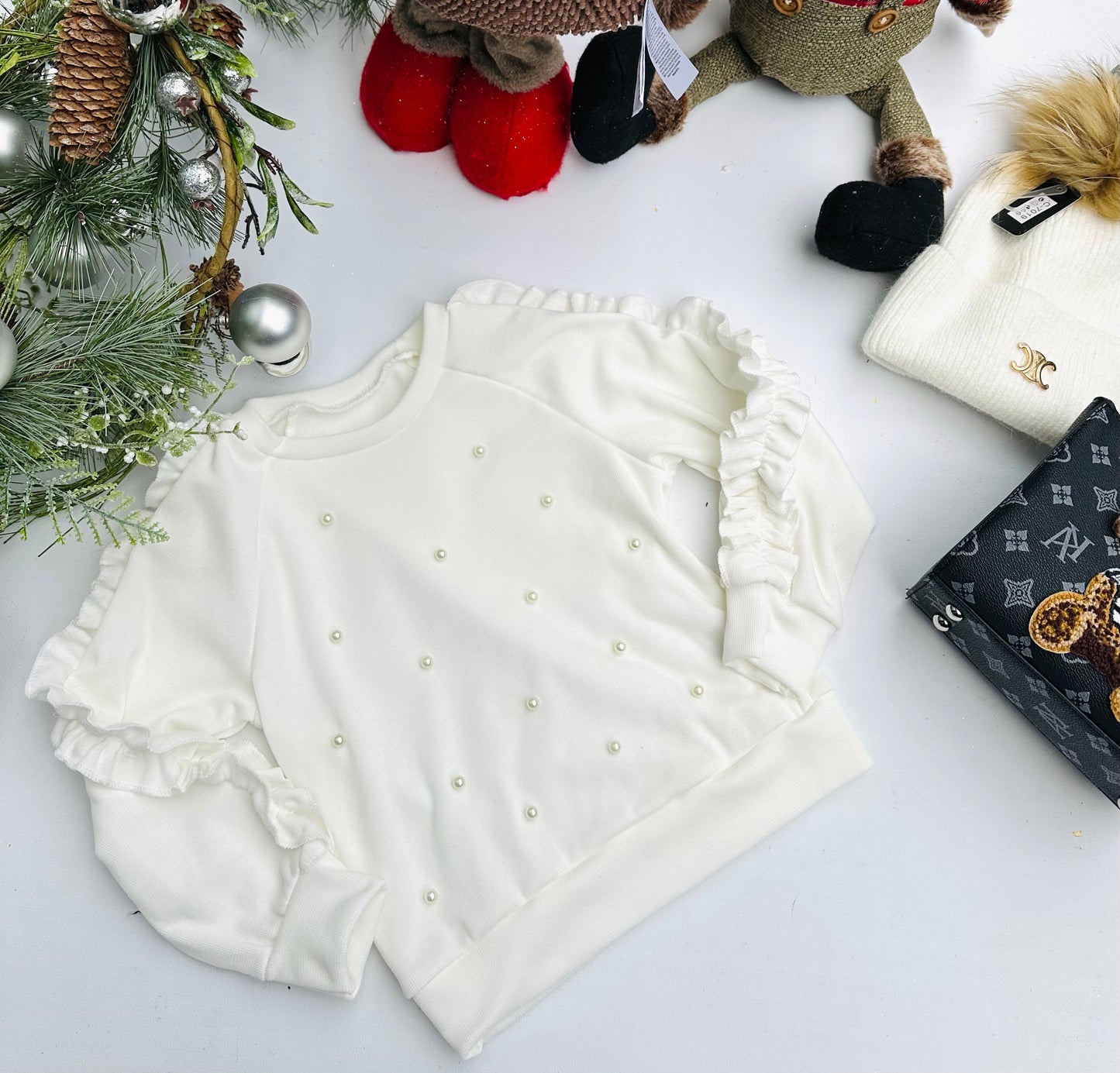 White sweatshirt