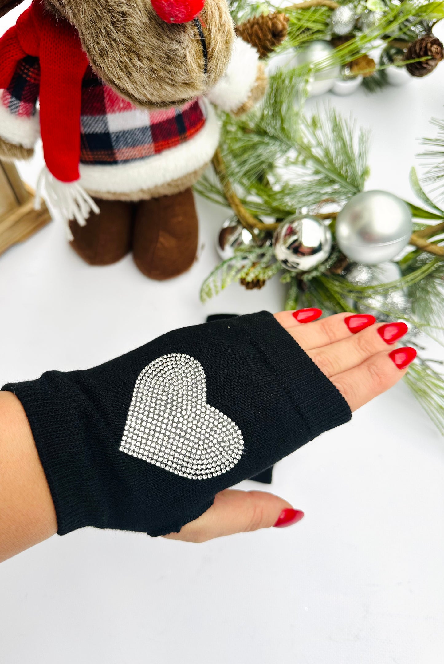 Black heart gloves