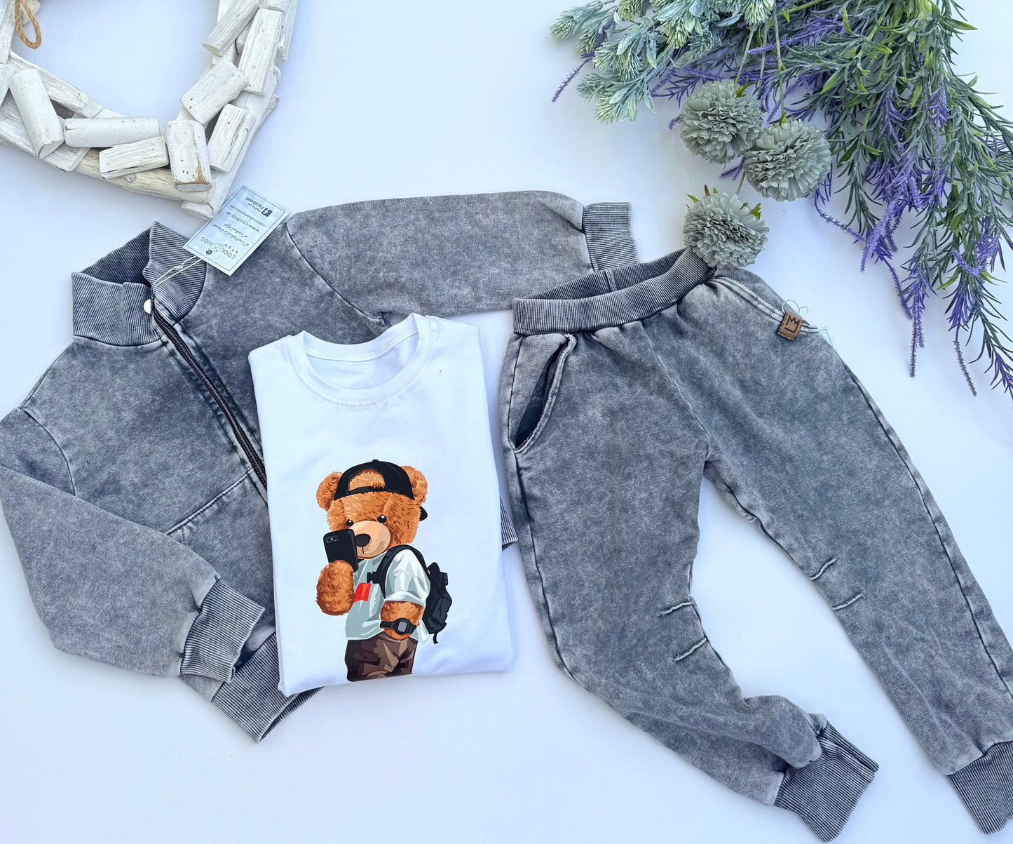 Soft zip top