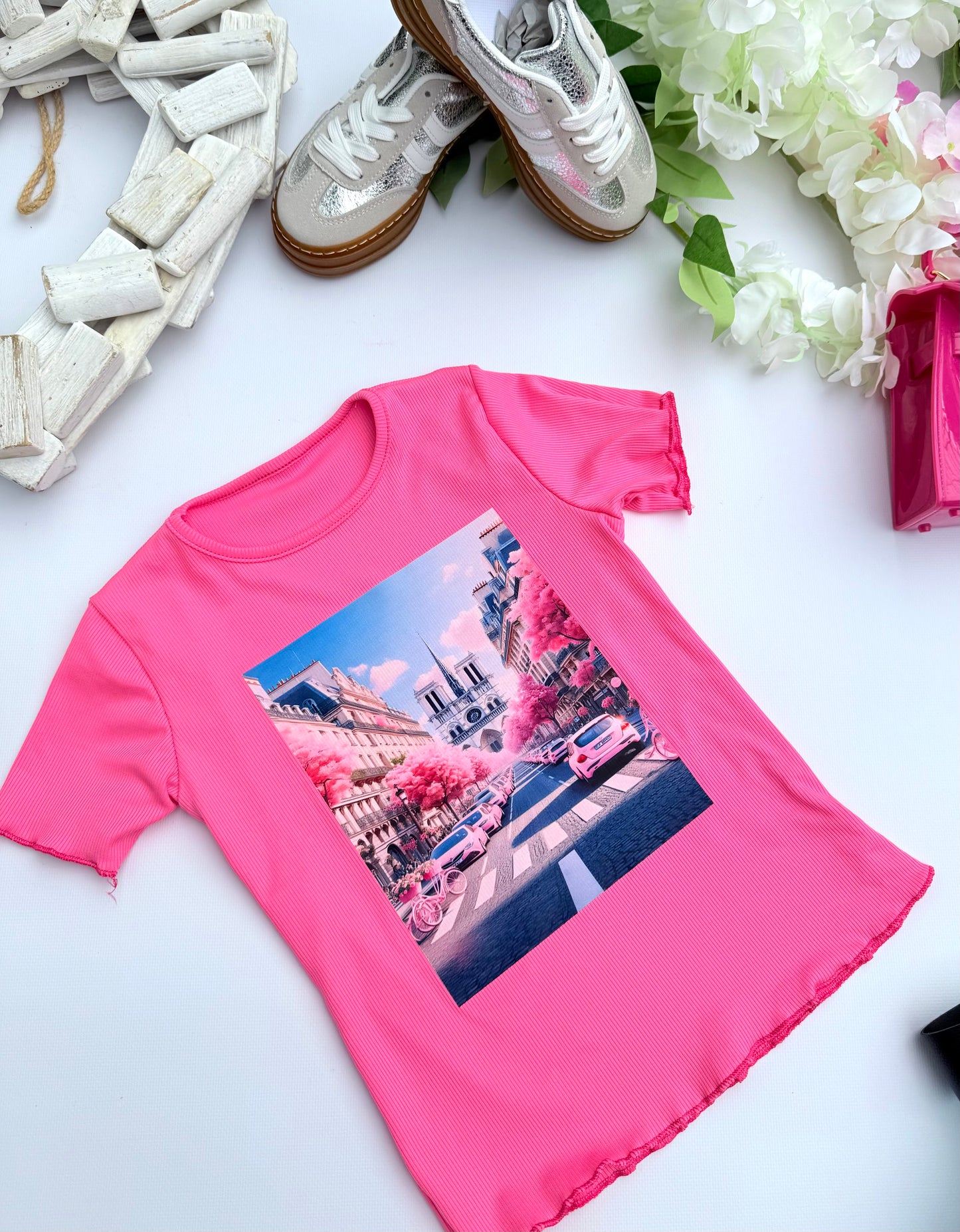 Pink t shirt