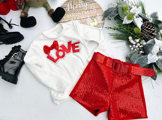 Red LOVE set