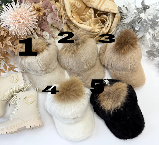 Winter pom pom cap